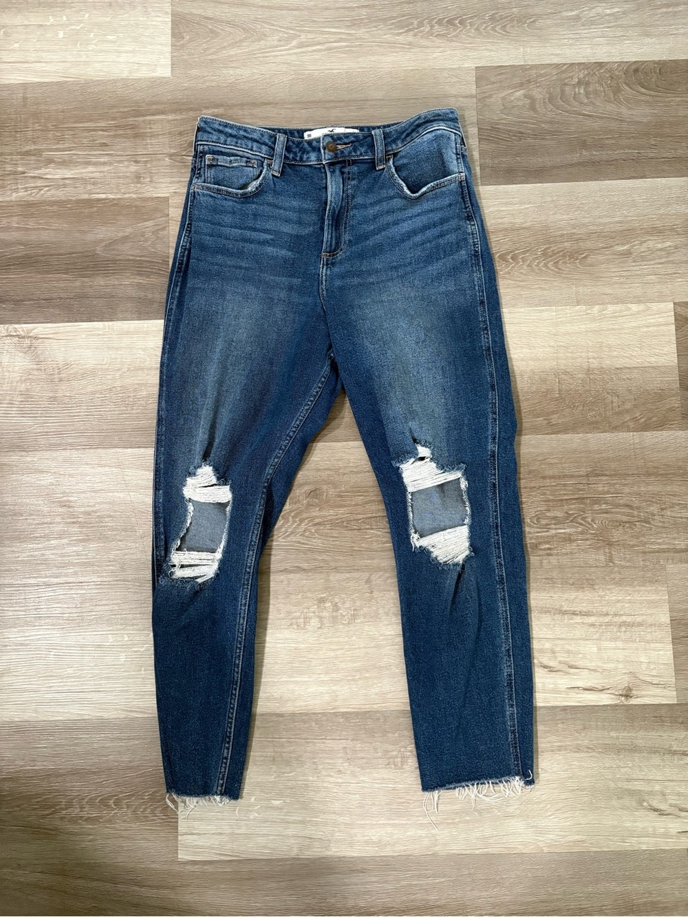 Hollister Women’s Distressed Dark Blue Curvy High Rise  Denim Jeans
